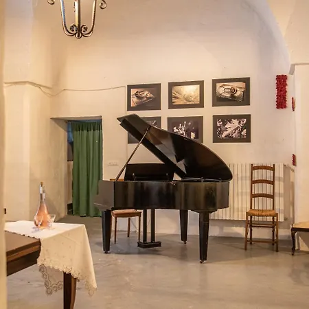Bed & Breakfast Masseria Trotta 4*